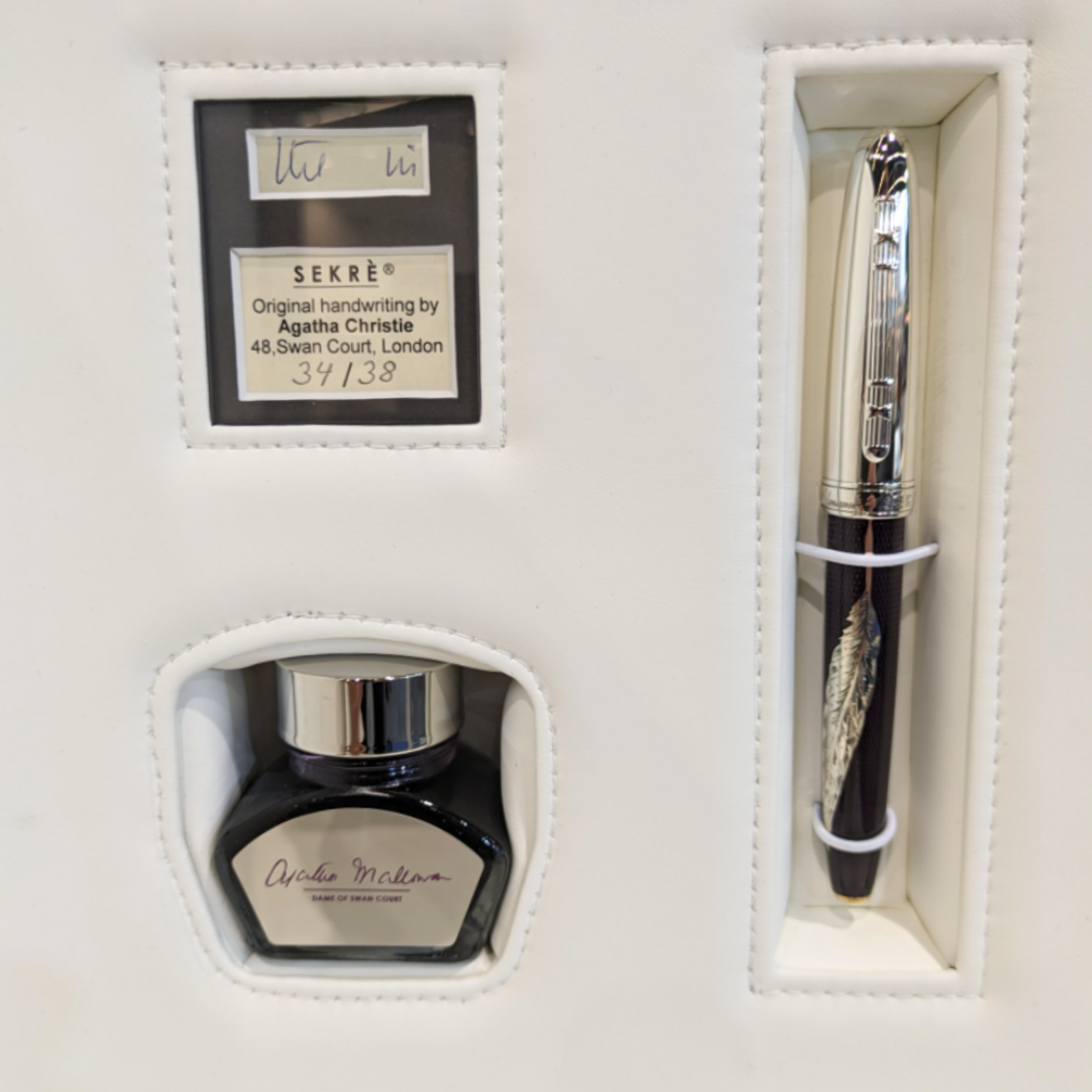 Ein Detailausschnitt zum Agatha-Christie-Füllfederhalter - aussagekräftigere Fotos folgen in Kürze.