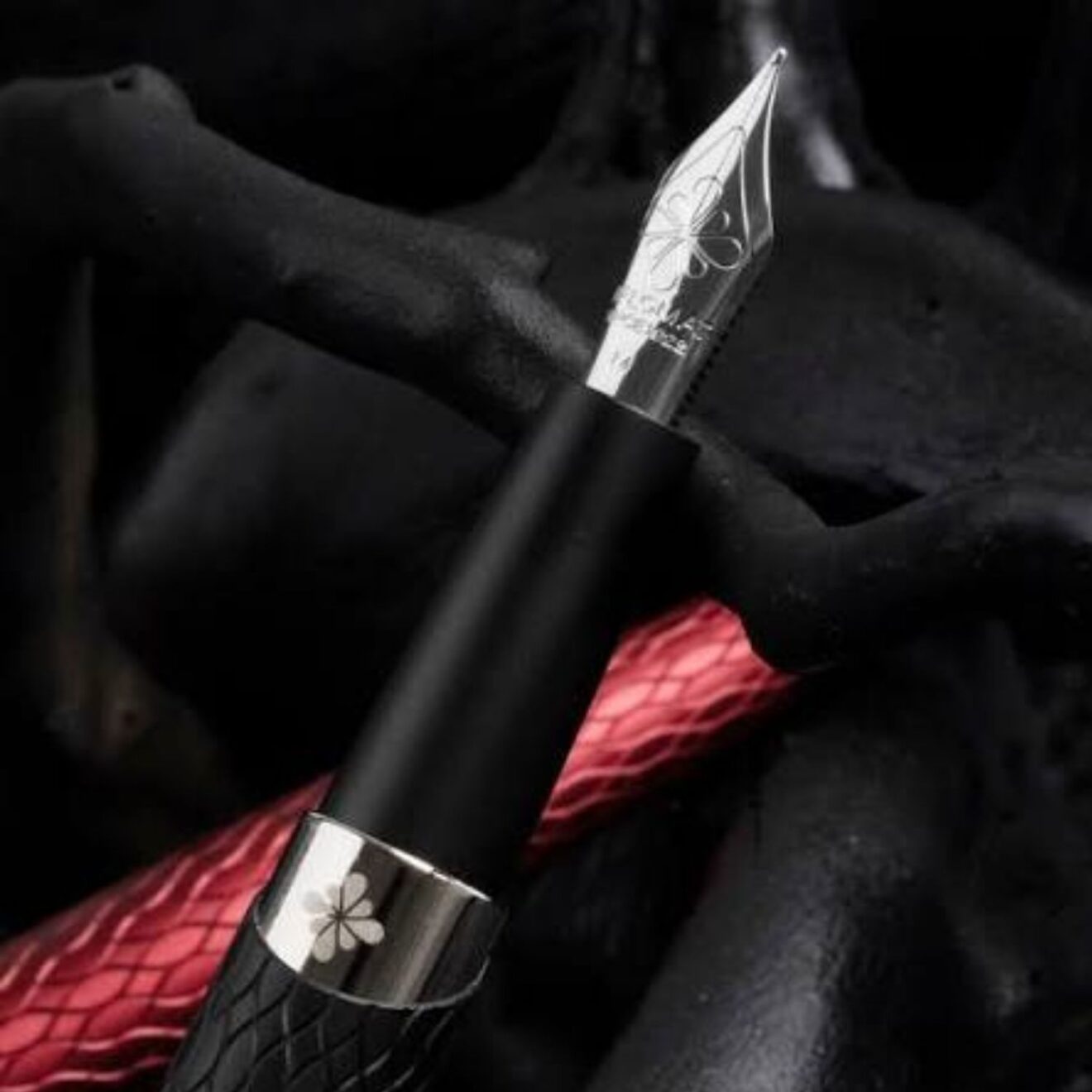 Produktfoto des Füllfederhalters Cobra von Diplomat / product photo of the fountain pen Cobra from Diplomat